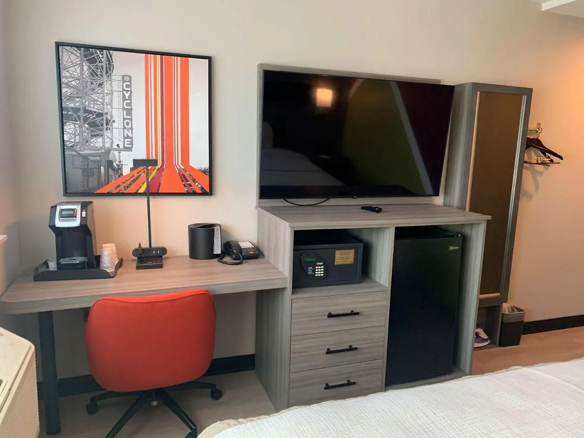Best Western Plus Brooklyn-Prospect Park New York Hotel